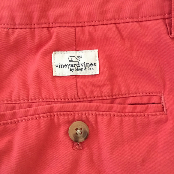 Men's Vineyard Vines Club Shorts Rhubarb 32" waist - Picture 4 of 6